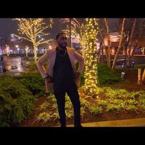 Meet your Posher, Joshua